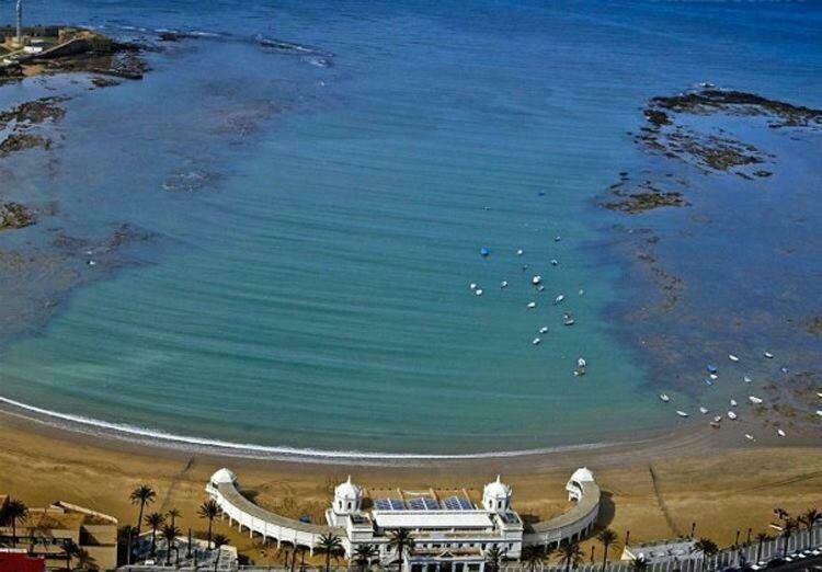 La Joya De La Caleta. A 60 Mts Playa. * Cadix